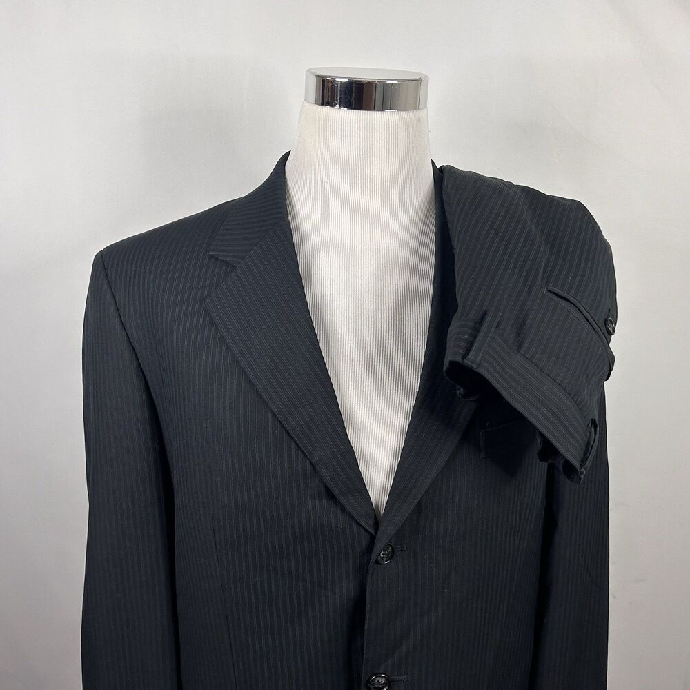 Kilburne & Finch 42L Suit 36x32 Pleated Black Striped Three Button Vented